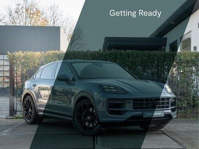 Grijs Gebruikt 2023 Porsche Cayenne SUV | € 99.950 (Iets duurder)