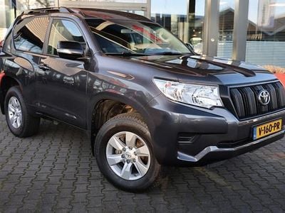 Grijs (metallic) Gebruikt 2018 Toyota Land Cruiser Comfort SUV | € 41.995 (Super prijs)
