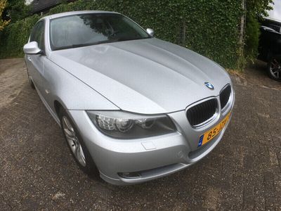 tweedehands BMW 318 3-SERIE i Business Line navigatie, NL auto, complete historie, NAP deze auto heeft bij de laatste eigenaar altijd binnen gestaan