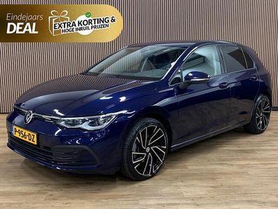 Occasion VW Golf VIII R-line 150 PK (110 kW) 2020 Blauw Hatchback