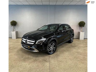 Zwart Gebruikt 2016 Mercedes GLA200 Prestige SUV | € 16.950 (Goede deal)