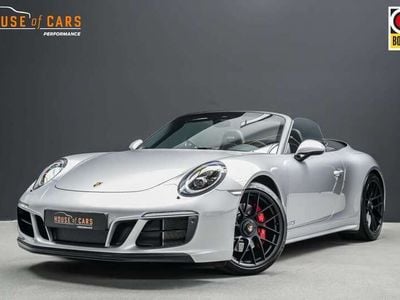 Porsche 911 Carrera 4 GTS