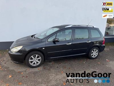 Zwart (metallic) Gebruikt 2004 Peugeot 307 Stationwagen | € 2.450 (Iets duurder)