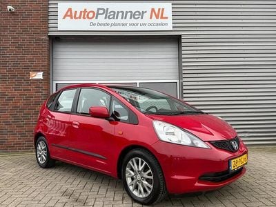 Rood Occasion 2011 Honda Jazz Cool Hatchback | € 4.944 (Goede deal)