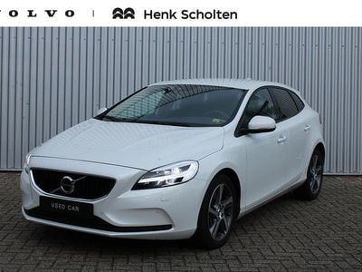 Occasion Volvo V40 Momentum 123 PK (90 kW) 2016 Wit Hatchback