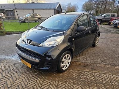 Zwart Gebruikt 2011 Peugeot 107 Hatchback | € 2.249 (Goede deal)