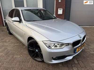 Grijs Gebruikt 2014 BMW 316 Executive Sedan | € 12.600 (Eerlijke prijs)