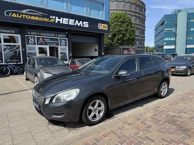 Grijs Gebruikt 2013 Volvo V60 R-Design Stationwagen | € 5.200 (Eerlijke prijs)
