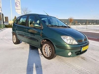 Groen (metallic) Occasion 2002 Renault Scénic Sportway MPV | € 1.750 (Eerlijke prijs)