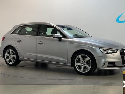 Grijs Gebruikt 2019 Audi A3 Sportback Sport Hatchback | € 18.400 (Eerlijke prijs)