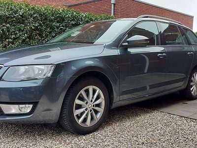 Grijs Gebruikt 2014 Skoda Octavia Stationwagen | € 7.750 (Eerlijke prijs)