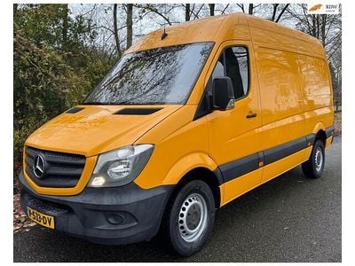 Geel Gebruikt 2017 Mercedes Sprinter Van | € 10.950 (Goede deal)