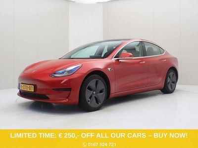 Occasion Tesla Model 3 Standard Range 239 kW (325 PK) 2020 Rood (metallic) Sedan