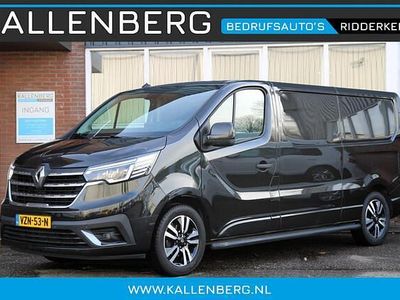 Zwart (metallic) Occasion 2023 Renault Trafic Luxe MPV | € 25.850 (Super prijs)