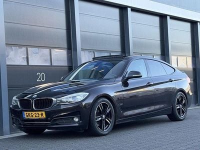 Bruin Occasion 2013 BMW 320 Sedan | € 7.450 (Eerlijke prijs)