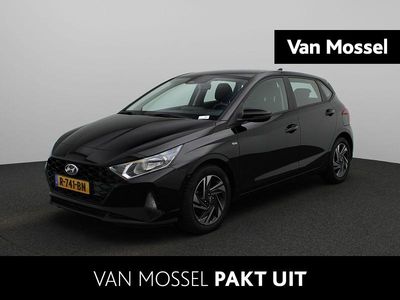 Zwart Gebruikt 2022 Hyundai i20 Comfort Hatchback | € 17.940 (Eerlijke prijs)