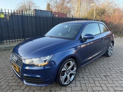 Blauw (metallic) Occasion 2011 Audi A1 Attraction Hatchback | € 5.950 (Goede deal)