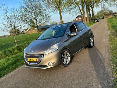 tweedehands Peugeot 208 1.6 VTi Allure / AUTOMAAT / LAGE KM / 1 eigenaar