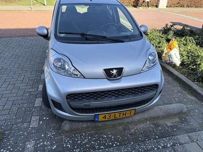 Occasion Peugeot 107 68 PK (50 kW) 2010 Grijs Hatchback