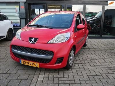 Occasion Peugeot 107 68 PK (50 kW) 2011 Rood Hatchback