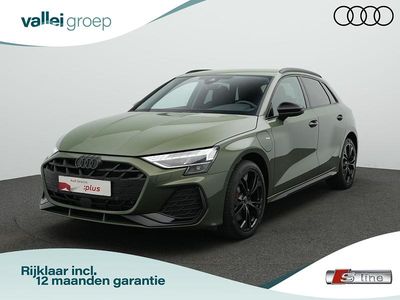 Nieuw Audi A3 Sportback e-tron S-Line 272 PK (200 kW) 2025 Groen (metallic) Hatchback