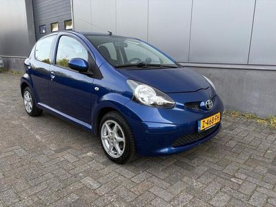 Occasion Toyota Aygo 68 PK (50 kW) 2009 Blauw Hatchback