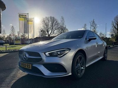 Grijs Gebruikt 2023 Mercedes CLA250 AMG line Sedan | € 35.900 (Eerlijke prijs)