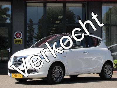 Wit Occasion 2012 Lancia Ypsilon Platinum Hatchback | € 5.900 (Eerlijke prijs)