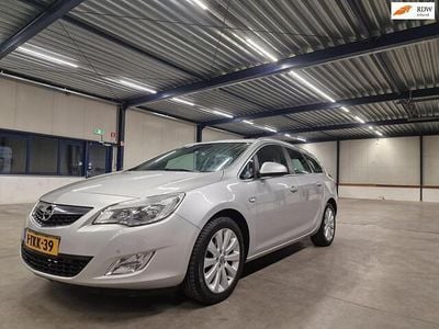 Grijs Occasion 2012 Opel Astra Sport Stationwagen | € 3.350 (Goede deal)