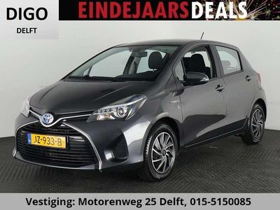 Grijs Gebruikt 2016 Toyota Yaris Hybrid Comfort Hatchback | € 13.850 (Goede deal)
