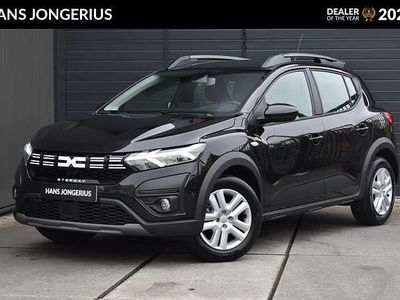 Zwart Occasion 2024 Dacia Sandero Expression Hatchback | € 19.449 (Eerlijke prijs)