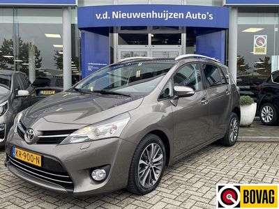 Grijs Gebruikt 2016 Toyota Verso MPV | € 16.950 (Iets duurder)