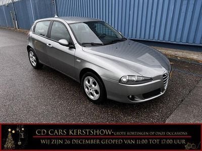 Grijs (metallic) Gebruikt 2005 Alfa Romeo 147 Progression Hatchback | € 950 (Goede deal)