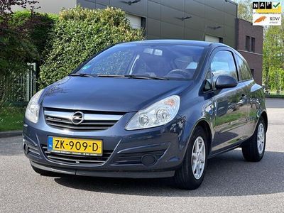 tweedehands Opel Corsa 1.0-12V Essentia Navigatie*Airco*LM velgen*Nieuwe APK*Bluetooth*