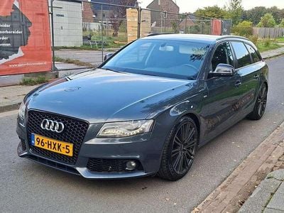 Grijs Occasion 2009 Audi A4 Stationwagen | € 7.499 (Duur)