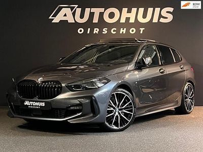 Occasion BMW 120 Executive 178 PK (130 kW) 2021 Grijs (metallic) Hatchback