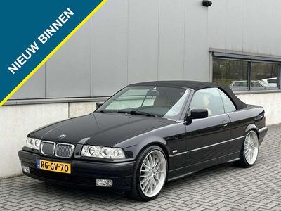 Zwart Occasion 1997 BMW 318 Cabriolet Executive Cabriolet | € 17.495