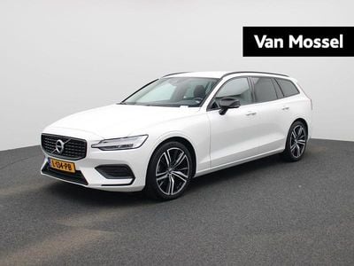 Wit Gebruikt 2021 Volvo V60 Momentum Stationwagen | € 25.400 (Goede deal)