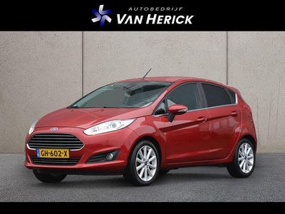 Occasion Ford Fiesta Titanium 101 PK (74 kW) 2015 Rood Hatchback