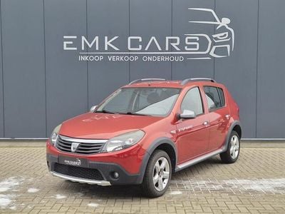 Occasion Dacia Sandero Stepway 84 PK (61 kW) 2011 Rood Hatchback