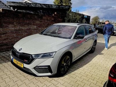Grijs Occasion 2021 Skoda Octavia vRS Stationwagen | € 26.900 (Eerlijke prijs)