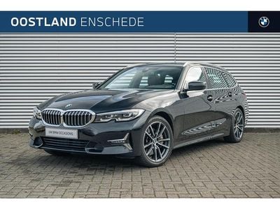 Zwart Occasion 2020 BMW 330 Executive Stationwagen | € 34.750 (Duur)