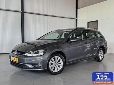 Grijs, metallic lak Gebruikt 2020 VW Golf VII Comfortline Stationwagen | € 14.350 (Eerlijke prijs)