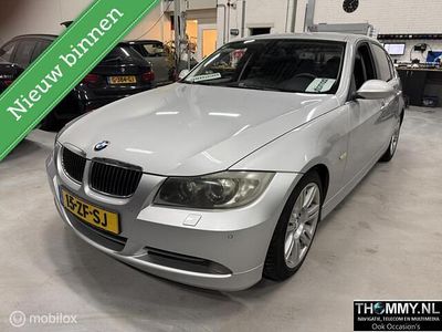 Grijs Occasion 2005 BMW 330 Executive Sedan | € 5.950 (Iets duurder)