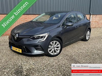 Occasion Renault Clio V Intens 91 PK (66 kW) 2021 Grijs Hatchback
