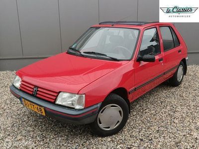 Peugeot 205