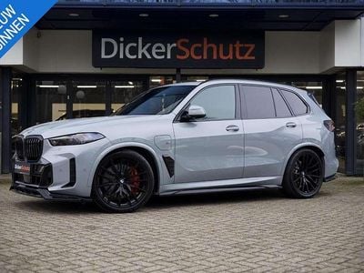 Grijs Occasion 2024 BMW X5 M Sport SUV | € 101.950 (Duur)