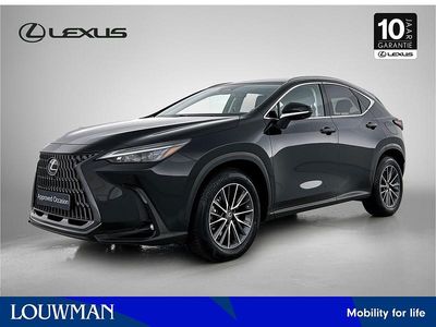 Zwart Occasion 2022 Lexus NX450h+ Executive Line SUV | € 55.950
