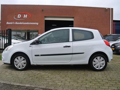 tweedehands Renault Clio 1.2 Authentique airco inruil mogelijk nap