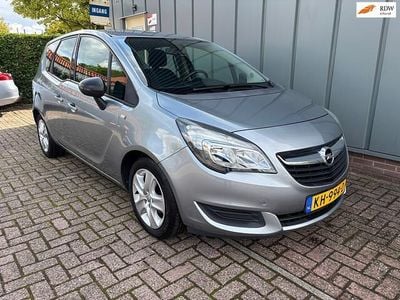 Grijs Gebruikt 2014 Opel Meriva Design Edition MPV | € 7.250 (Eerlijke prijs)